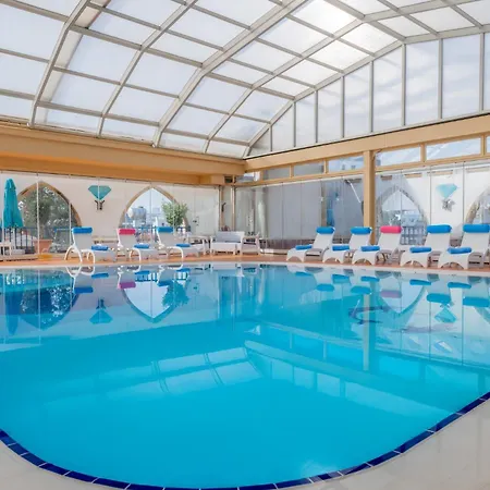 Merit & Casino Отель