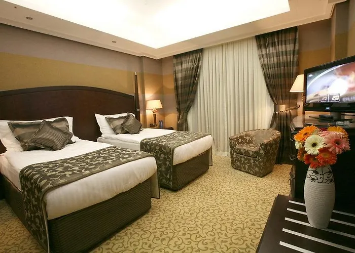 Отель Merit & Casino