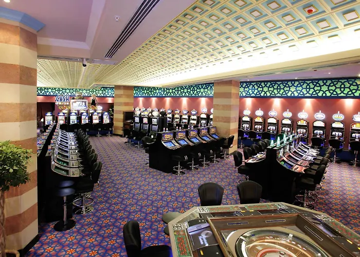 Отель Merit & Casino 5*