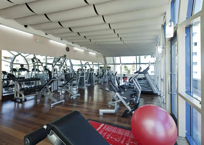 Отель Merit & Casino 5*