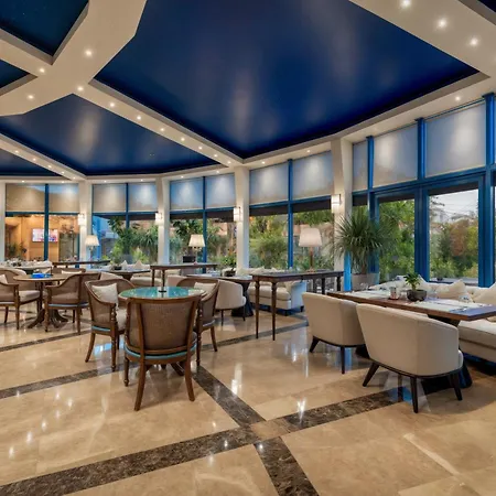 Отель Merit & Casino