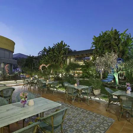 Отель Merit & Casino 5*